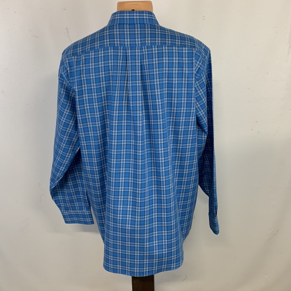 L.L. Bean long sleeve button down collar shirt. L - Picture 6 of 7